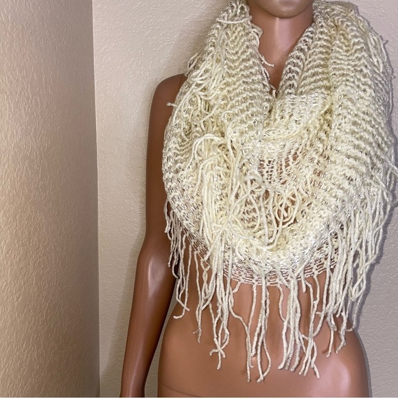 💋Bundle 4 items for $20. Add items💋 to a bundle3 - Picture 8 of 8